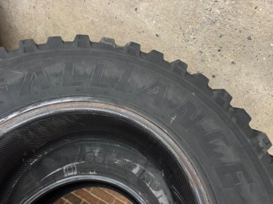 2 x 540/65/30 Alliance Multiuse 550 industrial tyres