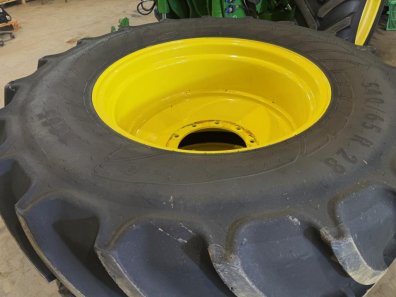 2x 650/65/38 + 2x 540/65/28 Mitas tyres fitted to John Deere wheels