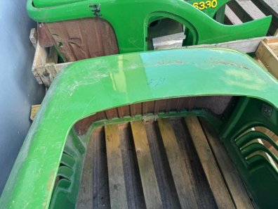 nJohn Deere 3800 bonnet