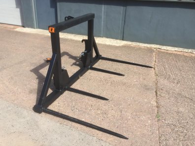 Quicke L200 twin bale spike, NEW, 2x 1240mm + 2x 820mm tines, Euro hooks with 3 point linkage, hooks