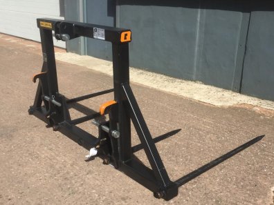 Quicke L200 twin bale spike, NEW, 2x 1240mm + 2x 820mm tines, Euro hooks with 3 point linkage, hooks