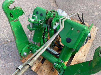Sauter 4.5 ton linkage, 2019, will fit 6 cylinder R series John Deere tractorsn