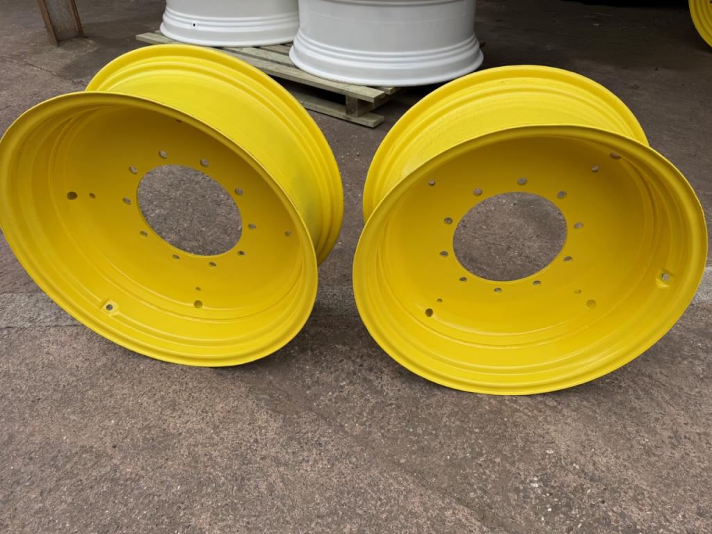 2x 12x28 John Deere wheels to fit JD 6830