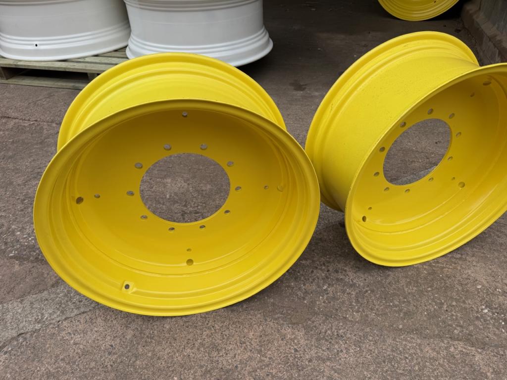 2x 12x28 John Deere wheels to fit JD 6830