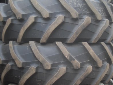 2x 20.8/38 + 2x 16.9/28 Pirelli tyres 60%