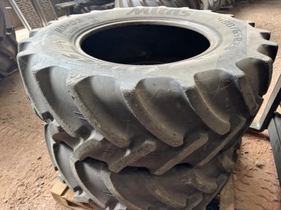 2x 600/65/38 + 2x 480/65/28 Mitas 75 tyres