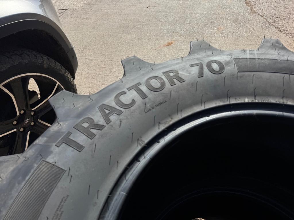 2x 420/70/24 Continental tyres, 99%