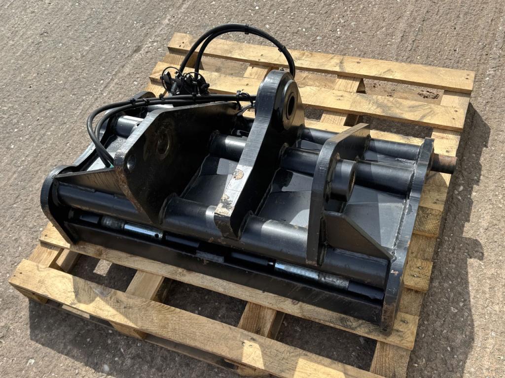 Kramer headstock with hydraulic locking to fit JCB 542-70
