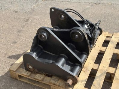 Kramer headstock with hydraulic locking to fit JCB 542-70
