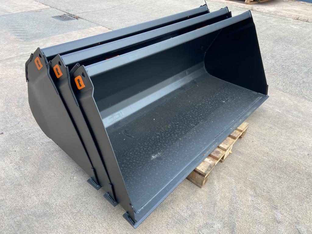 Quicke 185GS bucket, NEW, Euro hooks, 6ft wide