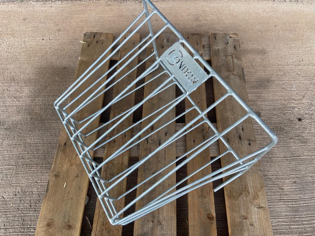 Condon Engineering 2ft hay rack, NEW, hanging brackets, galvanised
