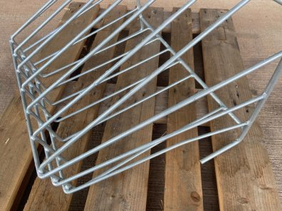 Condon Engineering 2ft hay rack, NEW, hanging brackets, galvanised