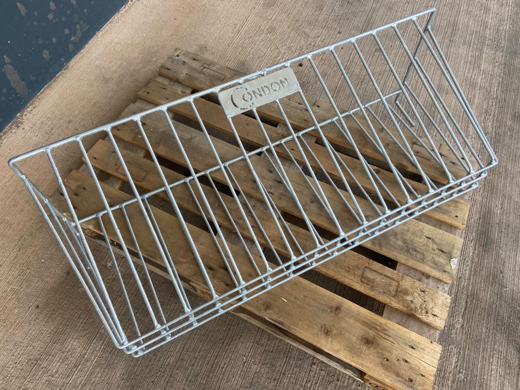 Condon Engineering 4ft hay rack, NEW, hanging brackets, galvanised