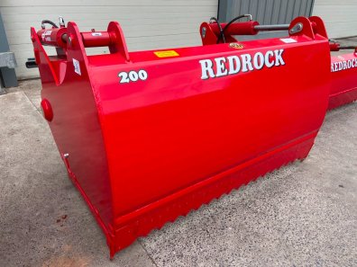 Redrock 200/130 shear grab, NEW, 2m wide* 1.3m high, chrome rams, bolt on blades, bolt on hooks available