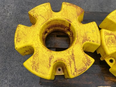 John Deere 7/8 series inner wheel weights