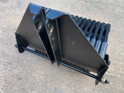 JCB Fastrac weight block, 16x 40kg JCB wafer weights, front linkage frame