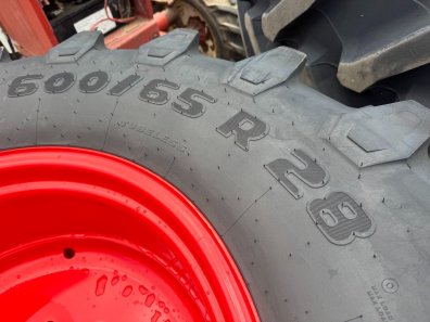 2x 650/75/38 + 2x 600/65/28 90% Trelleborg tyres fitted to Fendt 724 wheels, as new