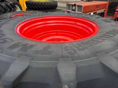2x 650/75/38 + 2x 600/65/28 90% Trelleborg tyres fitted to Fendt 724 wheels, as new