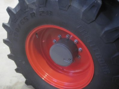 2x 650/75/38 + 2x 600/65/28 Fendt wheels and Trelleborg tyres 95%