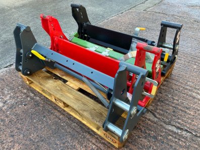 Quicke loader carriages, Euro 8, as new