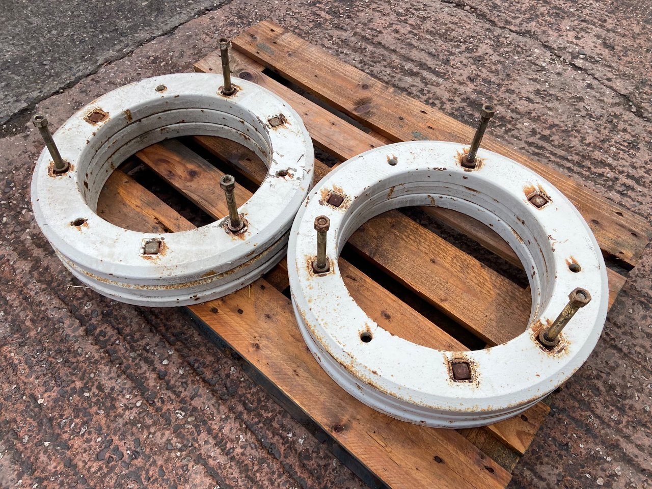 Ford TW wheel weights, very good condition