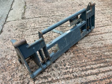 Quicke Q series combi carriage, Euro 8 and No 3 compatible