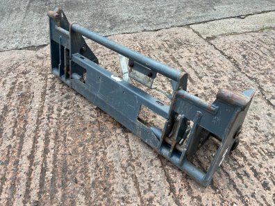 Quicke Q series combi carriage, Euro 8 and No 3 compatible