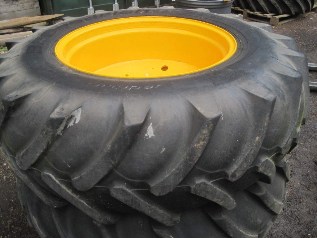 Massey Ferguson industrial wheels and 16.9/28 tyres