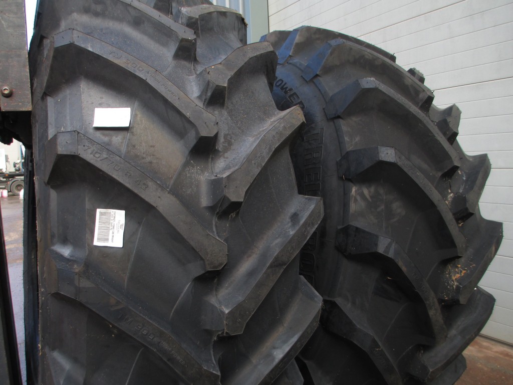 2x new Trelleborg 710/70/42 TM900 High Power tyres