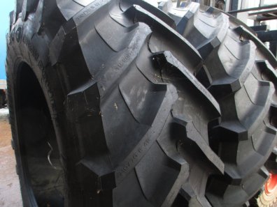 2x new Trelleborg 710/70/42 TM900 High Power tyres