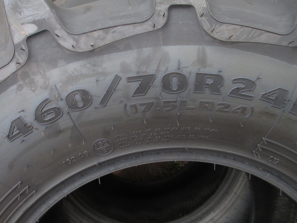 4x Goodyear 460/70/24 (17.5/24) telescopic tyres