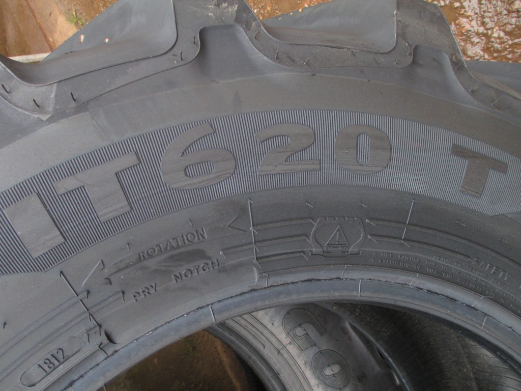 4x Goodyear 460/70/24 (17.5/24) telescopic tyres