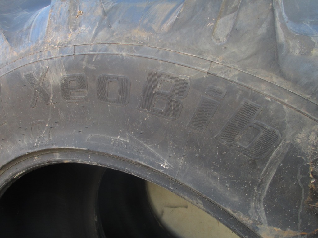 2x new 710/60/42 Michelin tyres