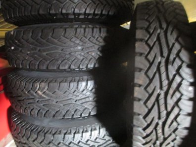 5x new Land Rover Boost alloys wheels, fitted with 235/85/16 Continental Cross Contact tyres