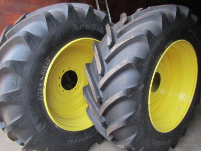 2x 710/60/42 + 2x 600/60/30 new Michelin wheels and tyres, to fit John Deere 6170R/6190R/6210R tractors