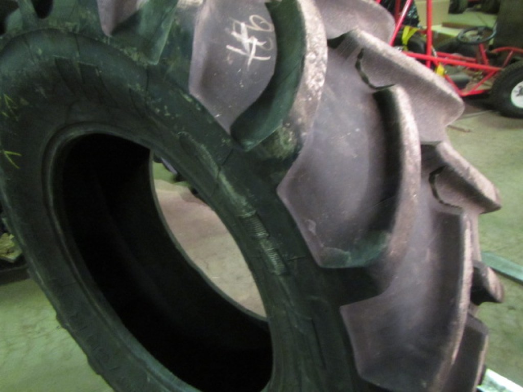 1x 480/65/28 Michelin XM108 tyre 90%
