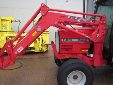 Massey Ferguson 915R loader, third service, brackets to fit MF 6120/6130/6140 and 6150, this loader is as new