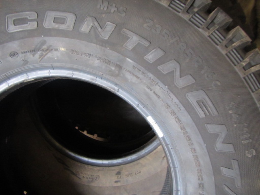 5x new 235/85/16 Continental Cross Contact tyres to fit Land Rover