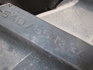 2x new 650/65/42+540/65/34 Pirelli tyres fitted to Deutz wheels, to fit a Deutz 180.7 or M650
