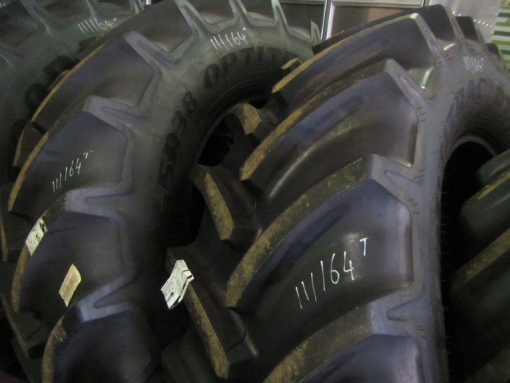 2x new Goodyear 650/65/38 tyres