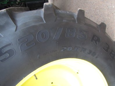 2x 20.8/38 + 2x 16.9/28 Trelleborg tyres 75%