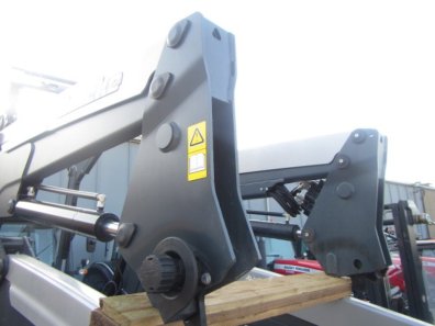 Quicke Q45 loader, 2011, soft drive, third service, multi docking, Euro carriage with hydraulic locking