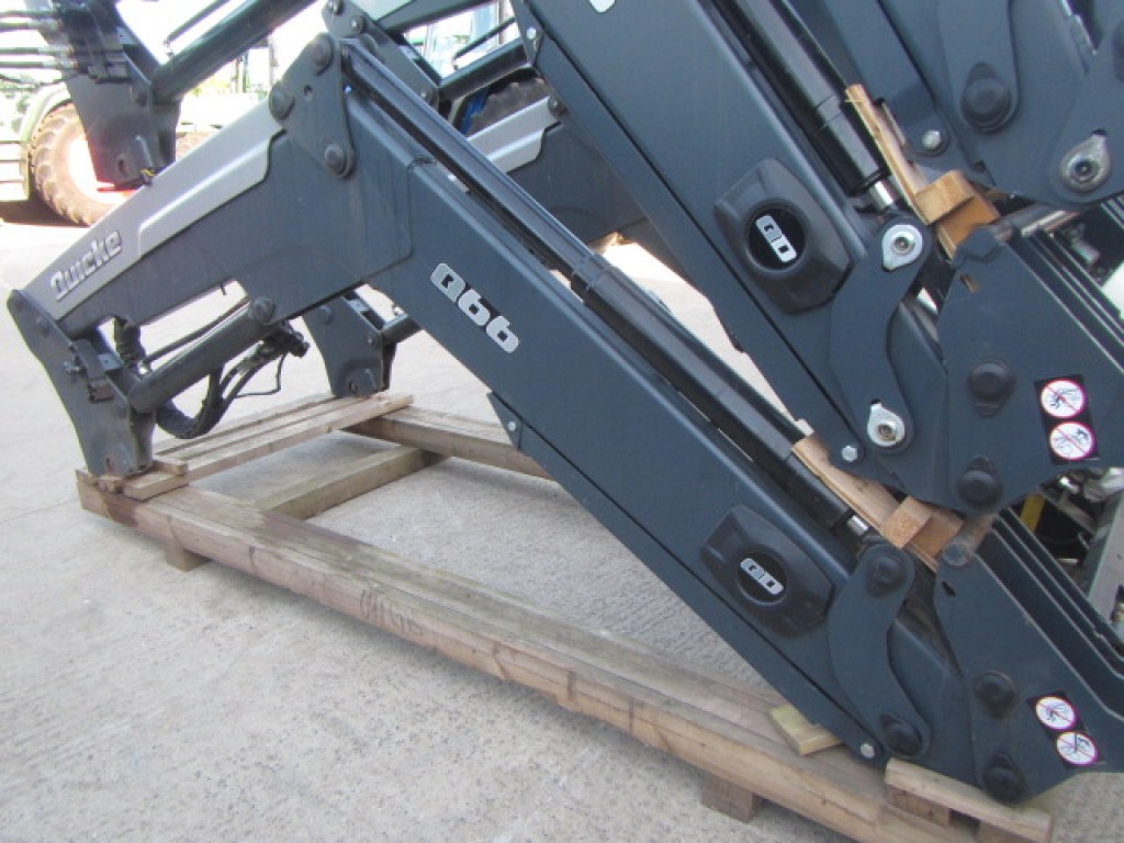 Quicke Q66 loader, 2011, third service, soft drive, Euro carriage, multi docking