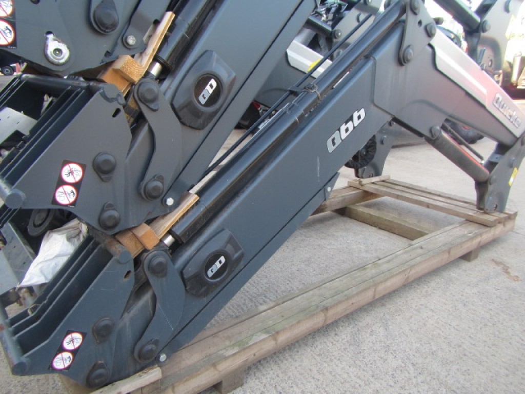 Quicke Q66 loader, 2011, third service, soft drive, Euro carriage, multi docking