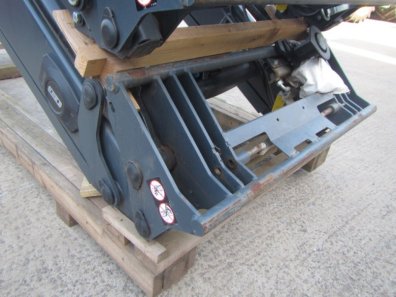 Quicke Q66 loader, 2011, third service, soft drive, Euro carriage, multi docking