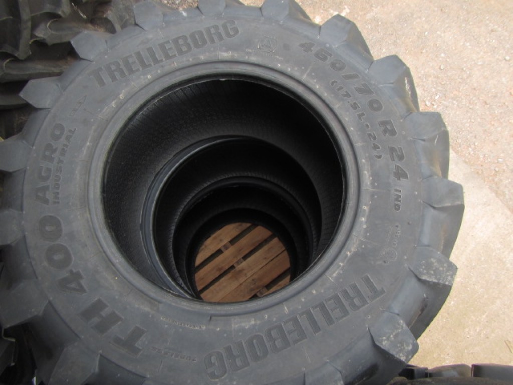 4x 460/70/24 (17.5/24) Trelleborg tyres