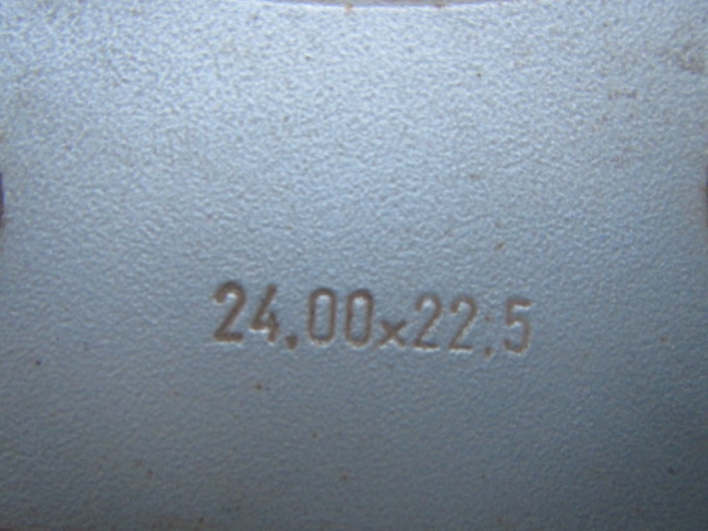 1x 24/22.5 10 stud wheel for Strautmann forage wagon
