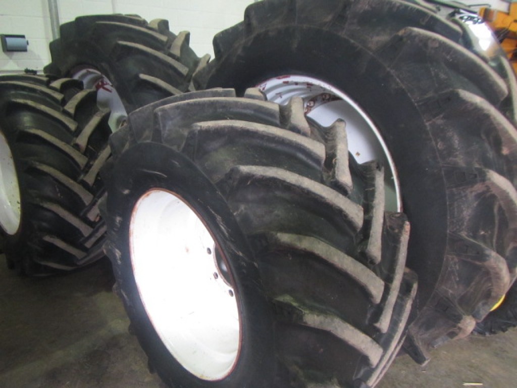 2x 650/60/38 + 2x 600/55/26.5 Trelleborg tyres, fitted to Ford 10 series wheels