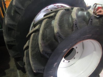 2x 650/60/38 + 2x 600/55/26.5 Trelleborg tyres, fitted to Ford 10 series wheels