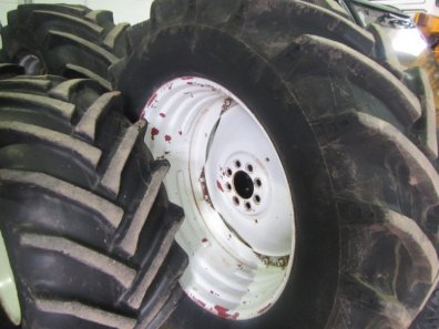 2x 650/60/38 + 2x 600/55/26.5 Trelleborg tyres, fitted to Ford 10 series wheels